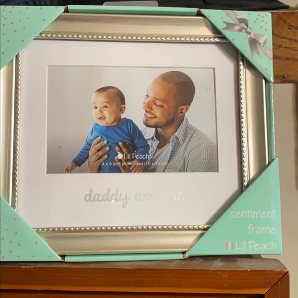 3️⃣ Picture frame new with tag